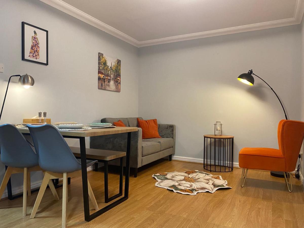 Private Main Door Lovely 2 Bedroom Apartment EDI Kültér fotó