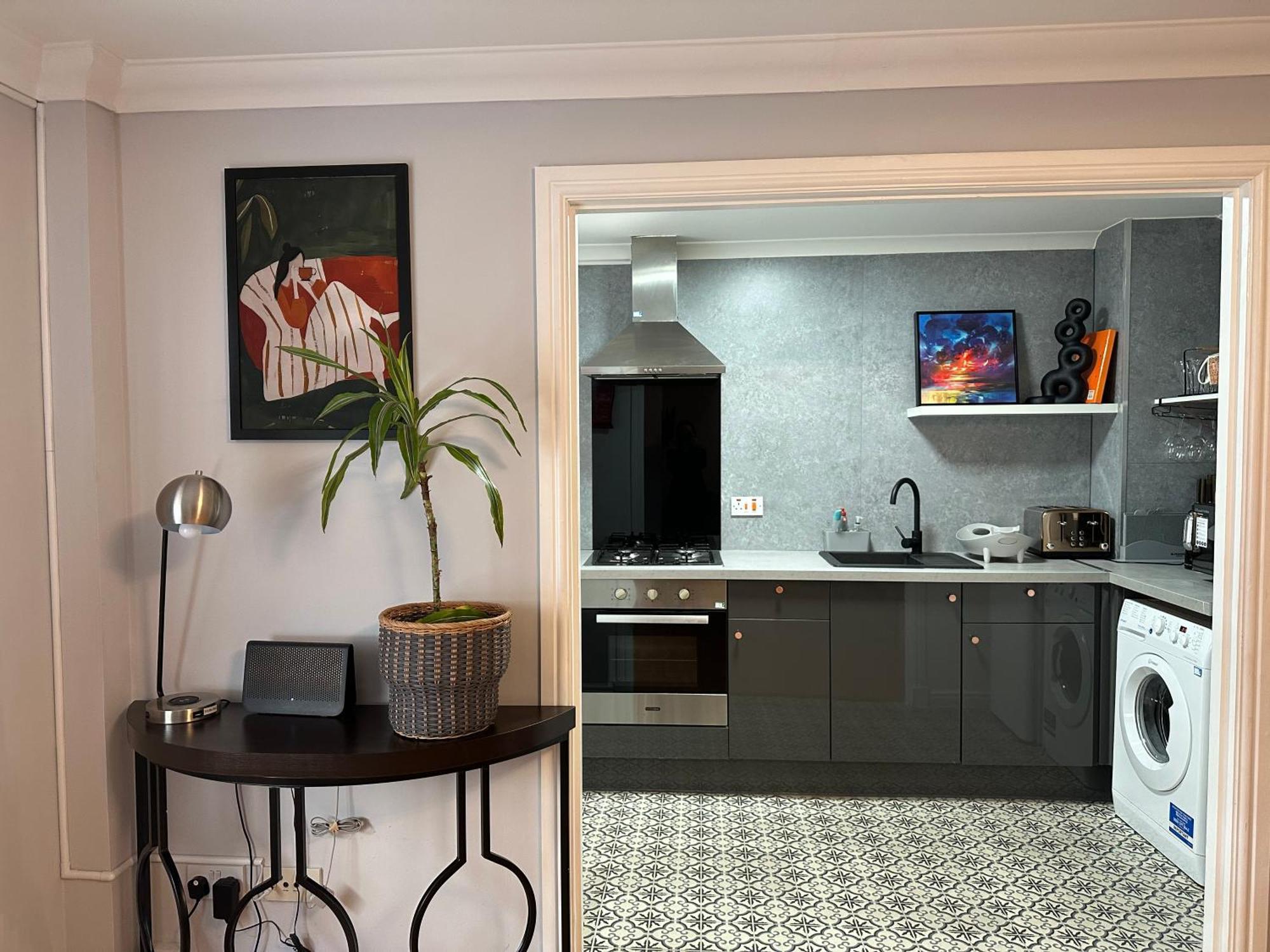 Private Main Door Lovely 2 Bedroom Apartment EDI Kültér fotó